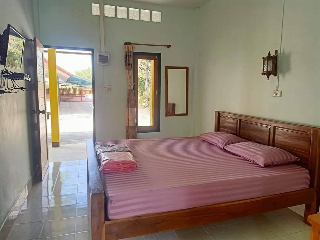 ห้องพักบรรยากาศดี จอมบึง ราชบุรี 0-1-44.5