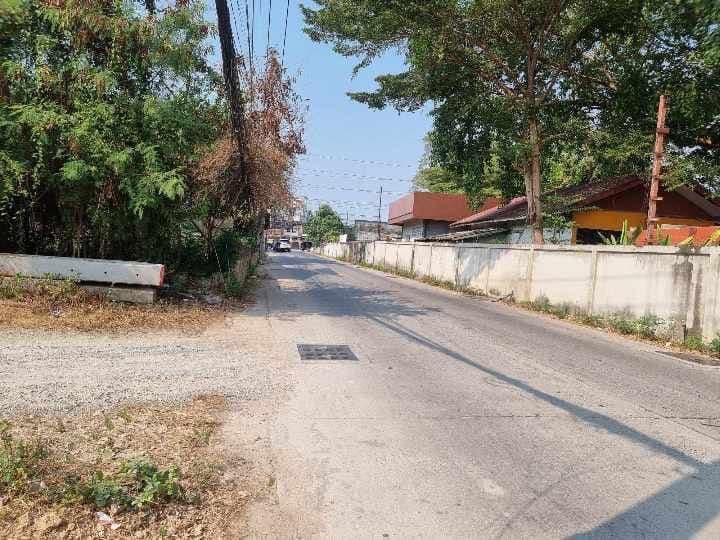 ขายที่ดิน พร้อมห้องเช่า ใกล้หาด พัทยาใต้ ถนนเทพประสิทธิ์17 ต.หนองปรือ อ.บางละมุง จ.ชลบุรี