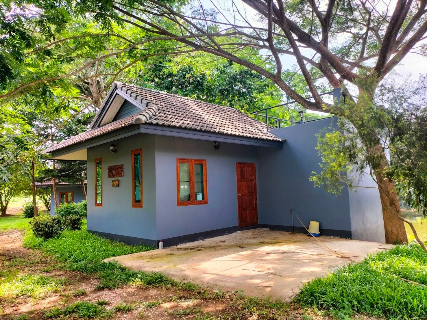 ที่สวนพร้อมบ้านหลังใหญ่1 หลังหลังเล็ก 5 หลัง