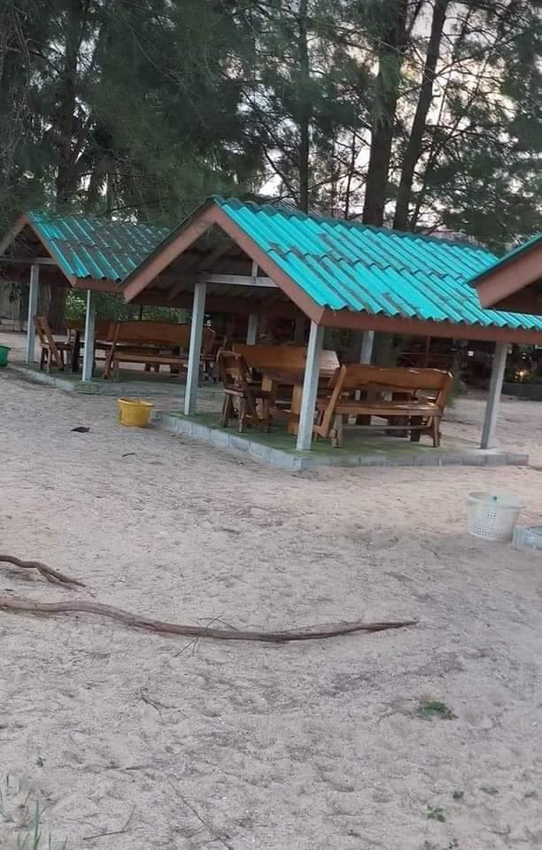 ที่ดินติดชายหาด พร้อมกิจการร้านอาหาร ชุมพร 1ไร่