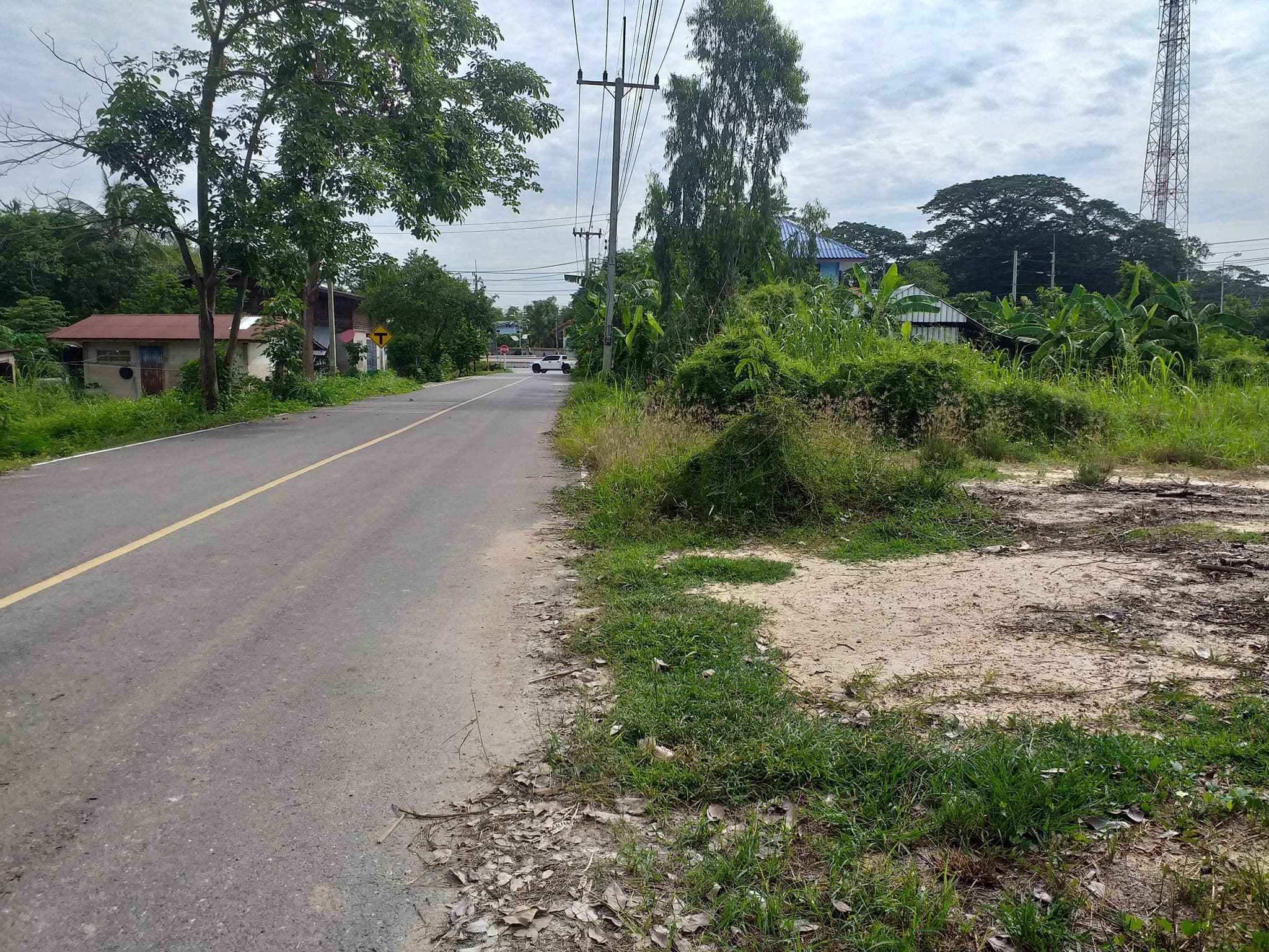 ขายที่ดิน ที่เปล่าแปลงสวย เมืองอุทัยธานี 0-0-72.3