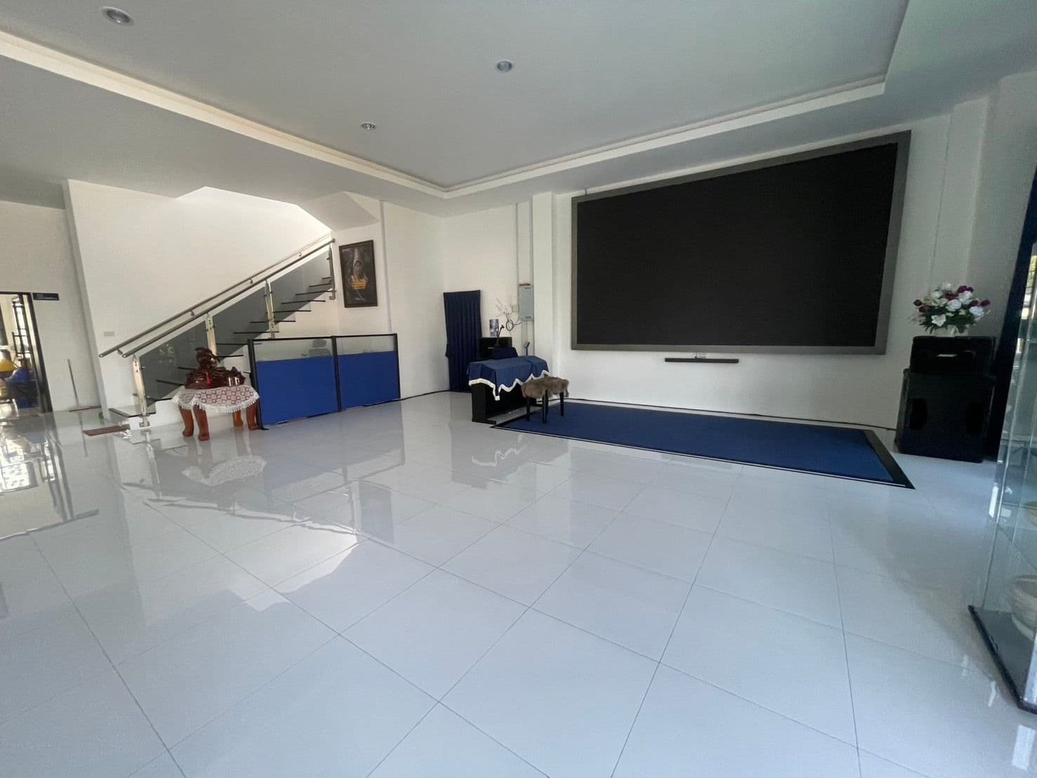 ขายบ้านกรุงเทพฯ เขตประเวศ บ้านเดี่ยว ทำเลงาม พร้อมเข้าอยู่อาศัยได้เลย 0-2-26 ไร่.