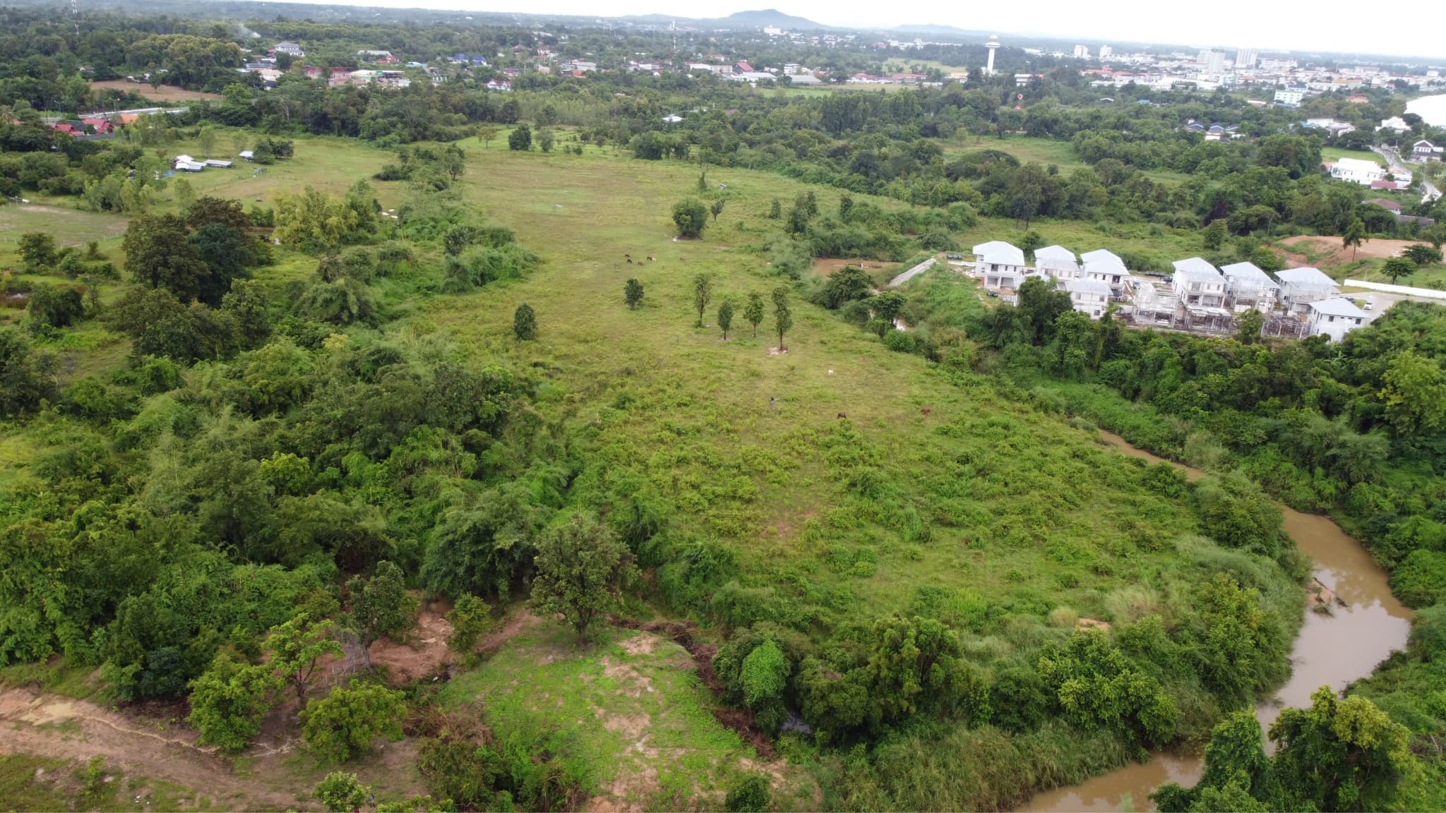 ที่ดินชานเมือง อำเภอเมือง จังหวัดมุกดาหาร (ราคาต่อรองได้) 41-3-78