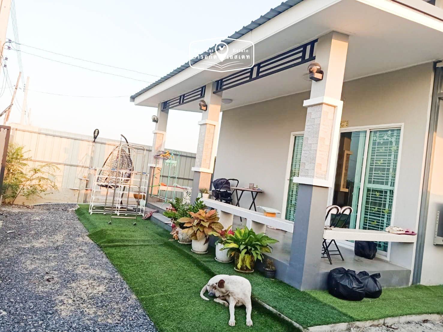 บ้านสวย ทำเลดี เดินทางสะดวก ติดถนนซอย เขตหนองจอก กรุงเทพฯ