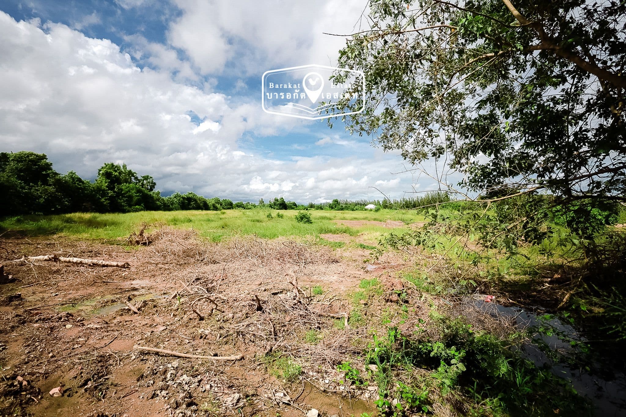 ที่สวยติดถนน น้ำ-ไฟ พร้อม การเดินทางสะดวก วิวภูเขา ใกล้สถานที่เที่ยวต่างๆอำเภอปราณบุรี จังหวัดประจวบคีรีขันธ์