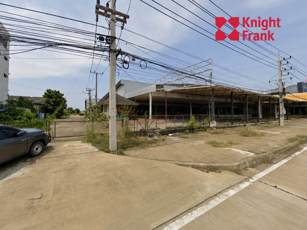 ขายที่ดินพร้อมโกดัง 7 ไร่ ติดถนนมิตรภาพ ตรงข้ามโลตัสเมืองพิษณุโลก จังหวัดพิษณุโลก