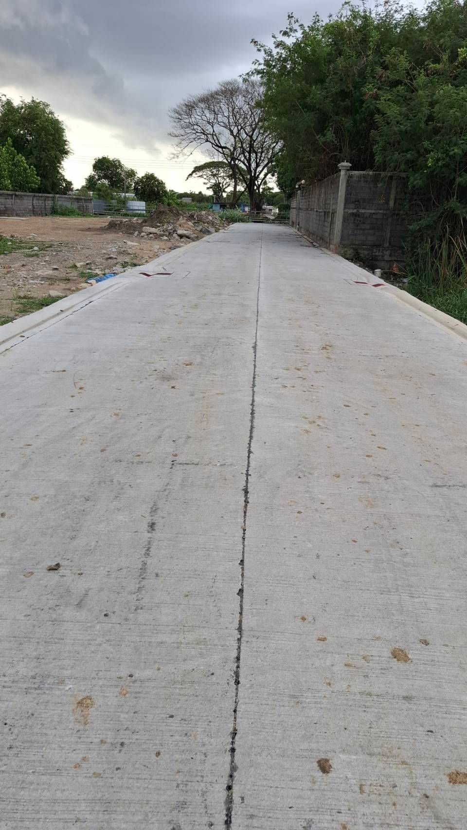 ที่ดินเหมาะปลูกบ้าน100-200ตร.ว. สาย2 ซอยศุภลักษณ์ (ทวีวัฒนา-กาญจนาภิเษก 6)