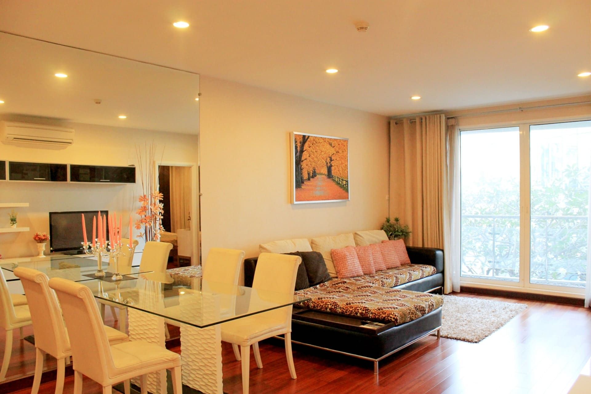 ขายด่วน คอนโดสวย ตกแต่งพร้อมเข้าอยู่ Urgent Sale: Beautiful Condo, Fully Furnished and Ready to Move In 紧急出售：美丽的公寓，全套家具，拎包入住