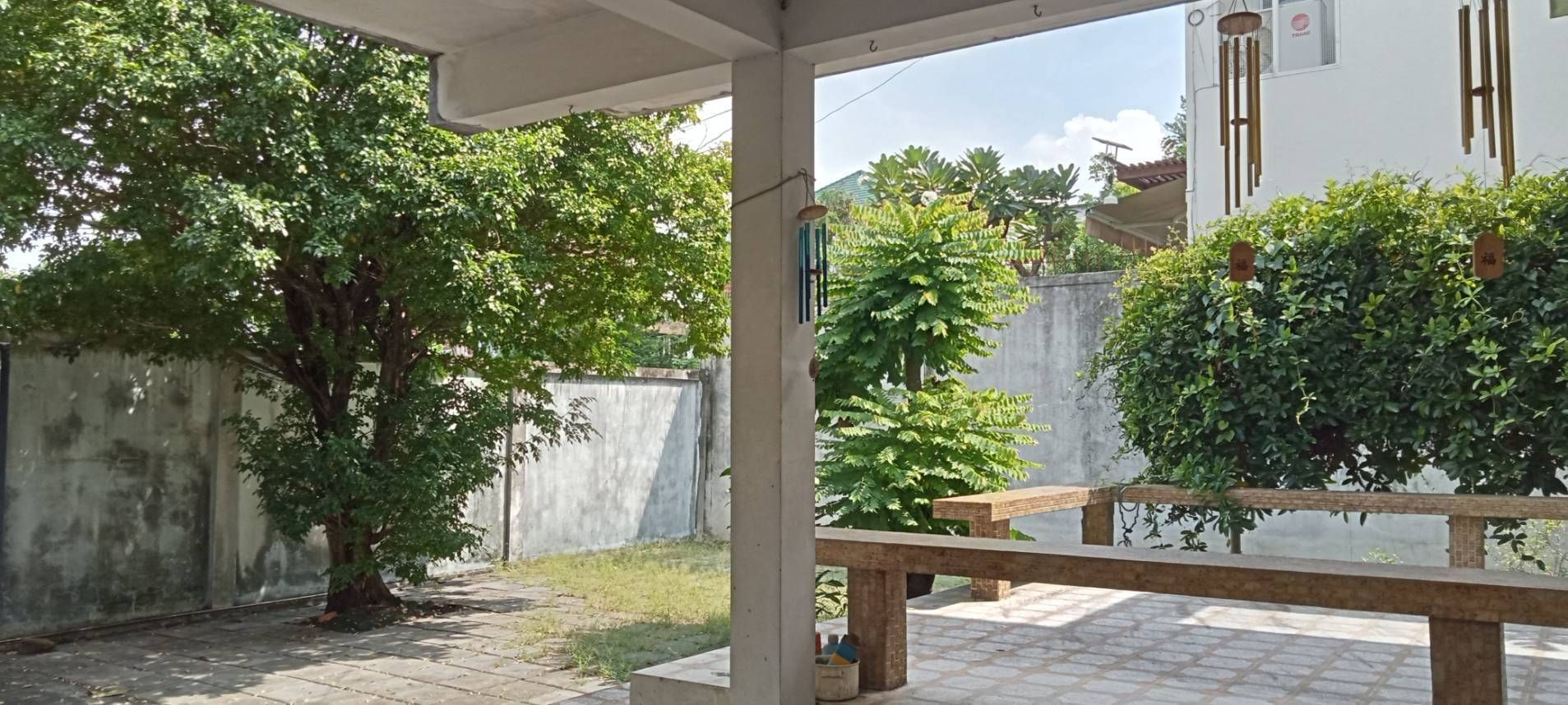 ขายที่ดินพร้อมบ้าน ใจกลางประชานิเวศ1 ทำเลสวย