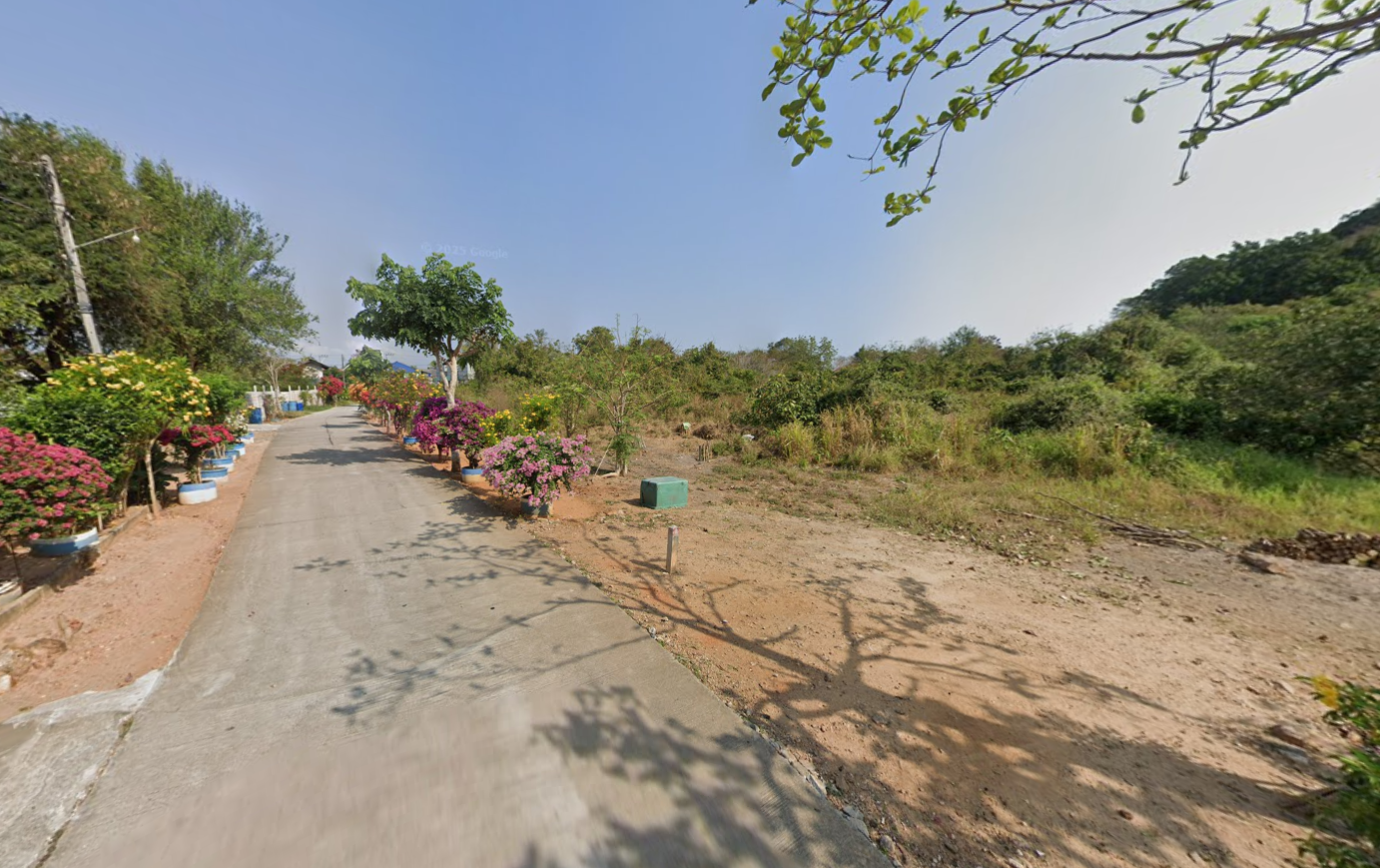 ขายที่ดินประจวยฯ อำเภอเมือง ที่ดินทำเลดี ในชุมชน เดินทางสบาย แหล่งอำนวยความสะดวกรอบด้าน 6-0-71 ไร่.