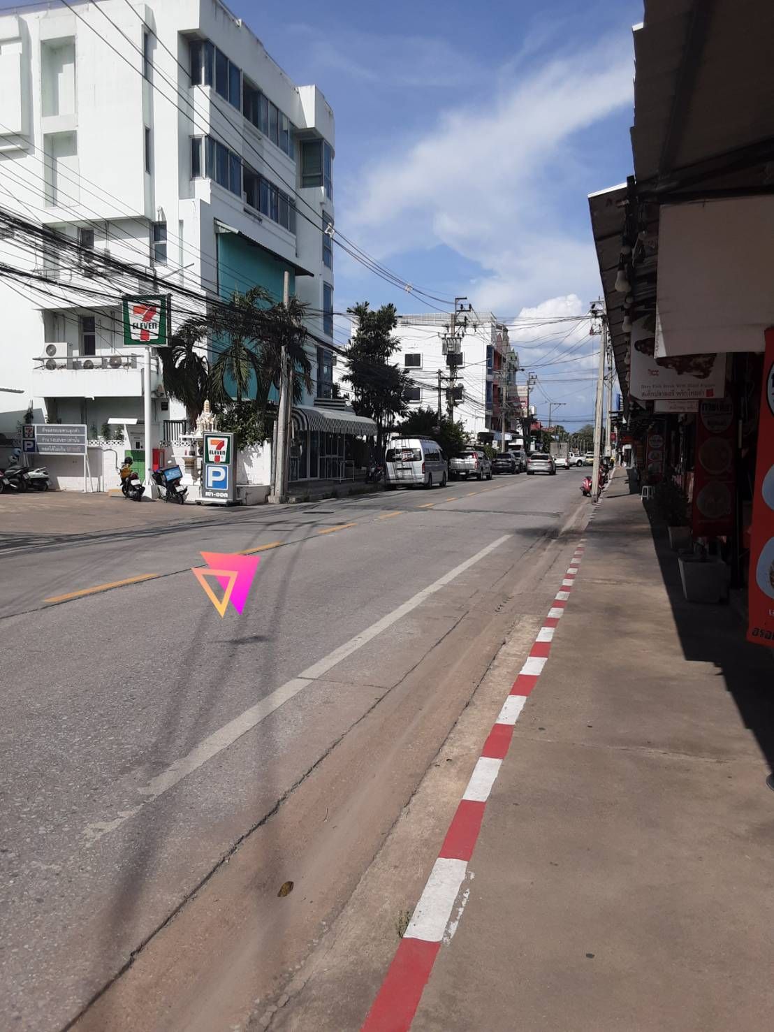 #ขายตึกแถวกรุงเทพฯ-รามอินทราซ.5 ตึกสองชั้นทำเลทอง   เดินทางสะดวกสบาย เหมาะสำหรับทำออฟฟิส  ที่พัก  ค้าขาย และปล่อยเช่า(หากผู้ซื้อซื้อไว้ปล่อยเช่าเรามี ผู้เช่าที่สนใจเช่า สร้างรายได้ ได้ทันทีเลย)