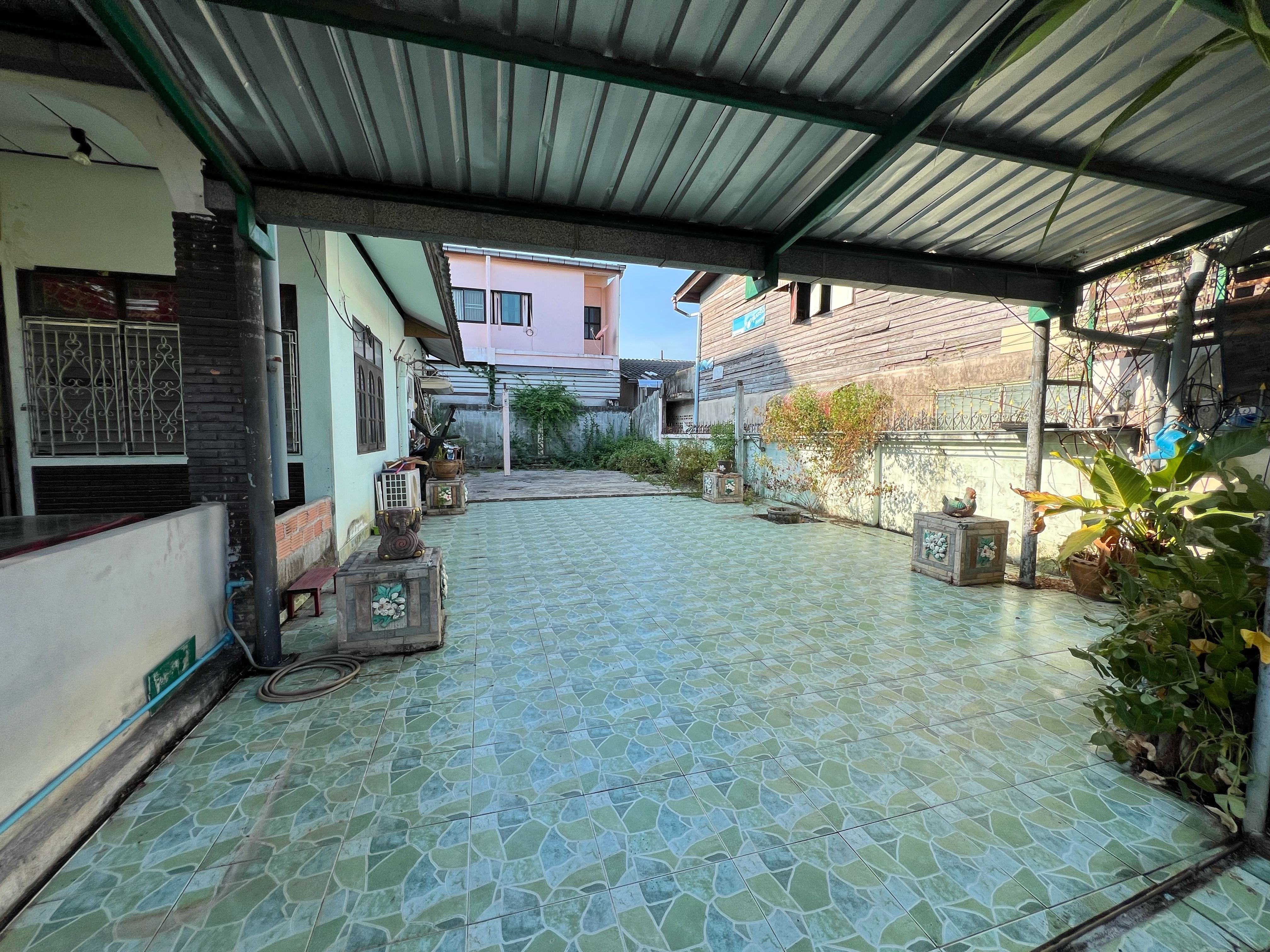 ขายบ้านพร้อมที่ดิน 3 ห้อง (น้ำไฟพร้อมใช้)