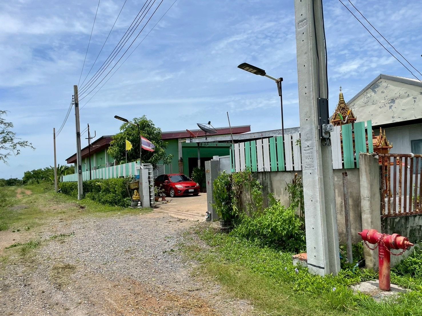ขายบ้านกรุงเทพฯ หนองจอก บ้านพร้อมที่ดินแปลงสวย บ้านสวย เจ้าของขายเอง 1-0-0 ไร่.