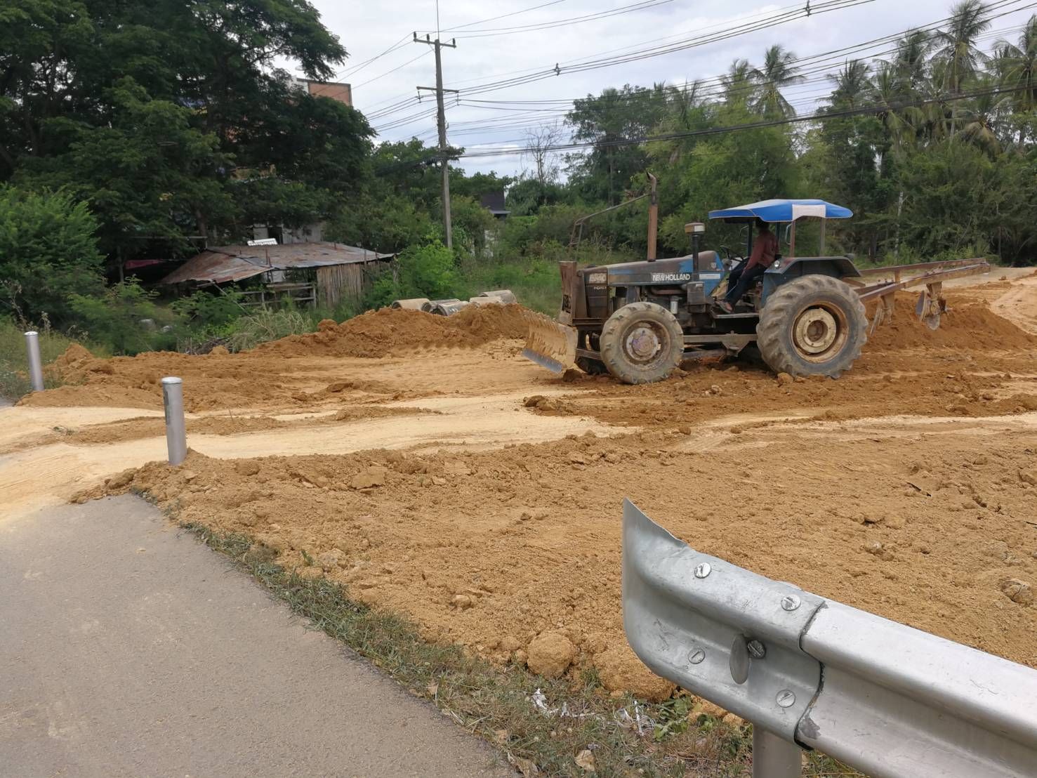 ขายที่ดินประจวบคีรีขันธ์ ติดถนนเพชรเกษม