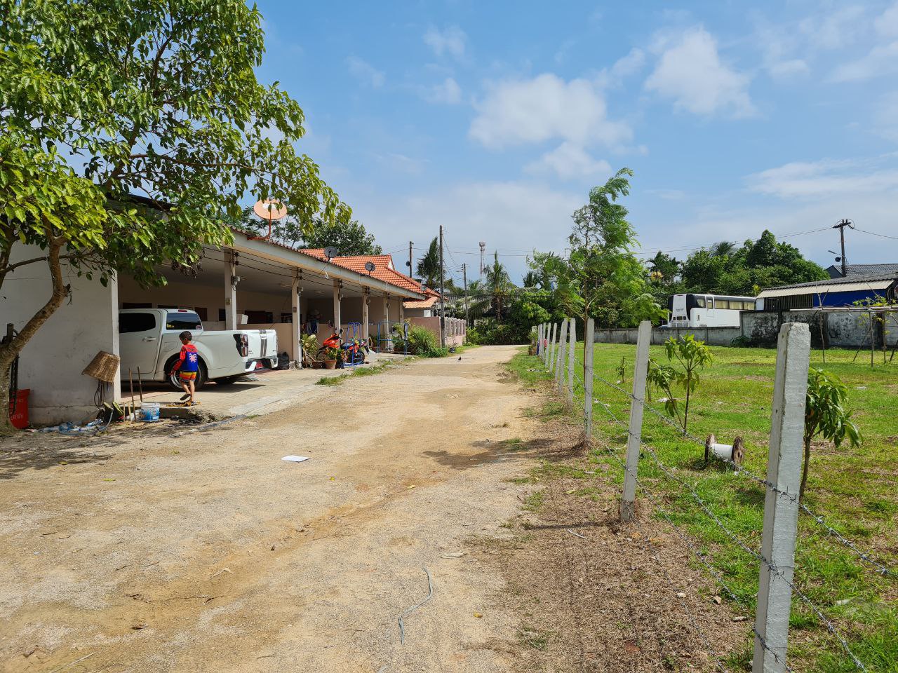 ขายที่ดิน 2 แปลงในเมืองกระบี่  ขายถูกกว่าราคาประเมิน