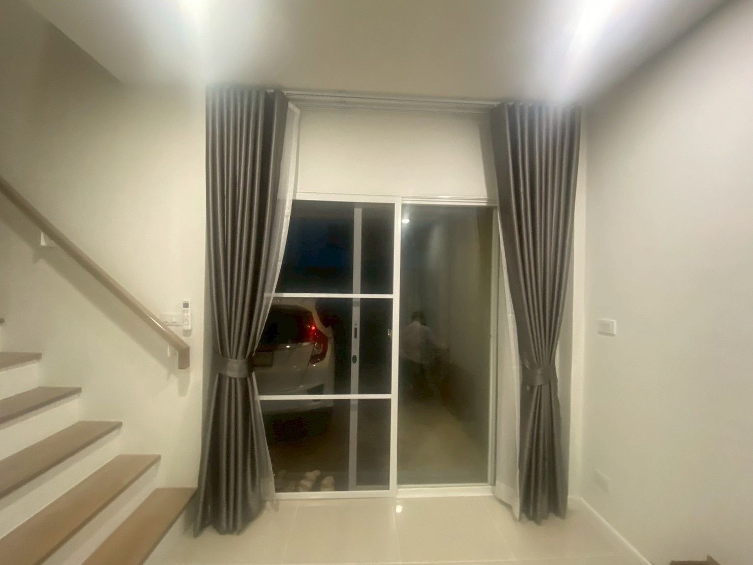 ทาวน์โฮมใกล้เมือง โครงการ LPN ติดถนนใหญ่ลาดปลาดุก สไตล์ Simple & Style