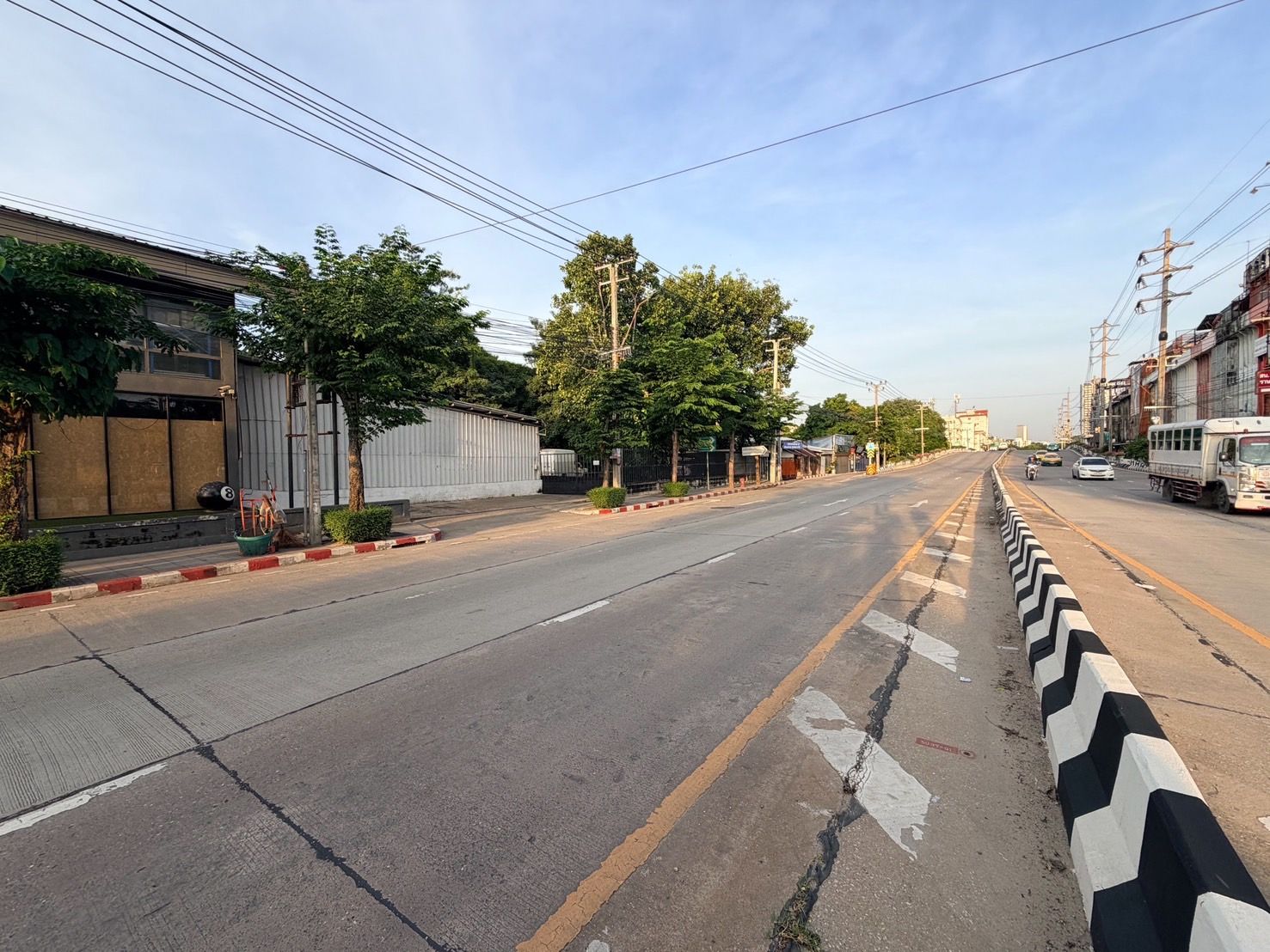 ขายที่ดินกรุงเทพฯ เขตราษฎร์บูรณะ ที่ดินแปลงสวย ทำเลสวย ลงทุนได้ เจ้าของขายเอง 1-1-33 ไร่.
