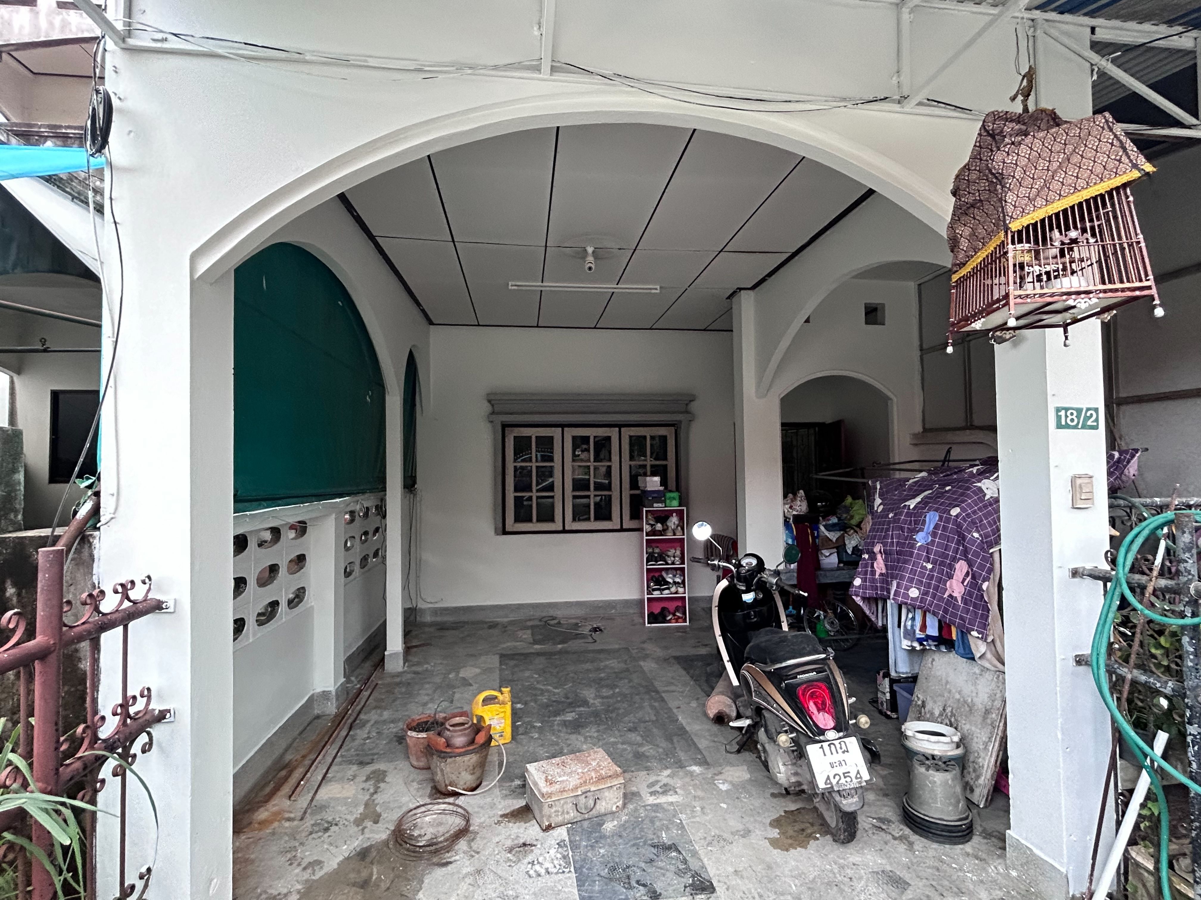 ขายบ้านใจกลางเมืองยะลา พร้อมมีผู้เช่าอยู่ (3500/เดือน)