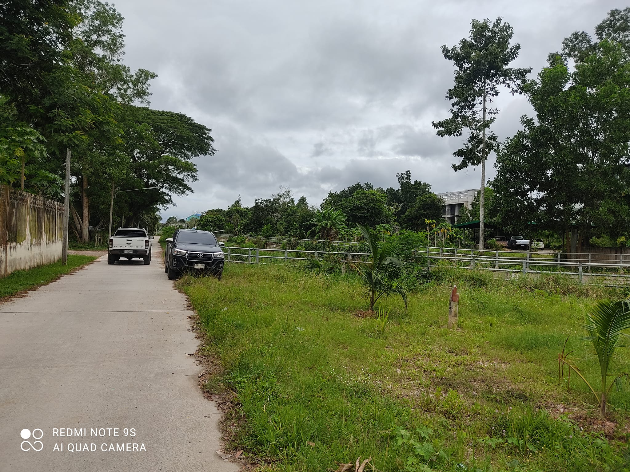 ที่ดินสวยมากติดคลอง ใจกลางเมืองชุมพร อ.เมืองชุมพร จ.ชุมพร 0-1-60.4