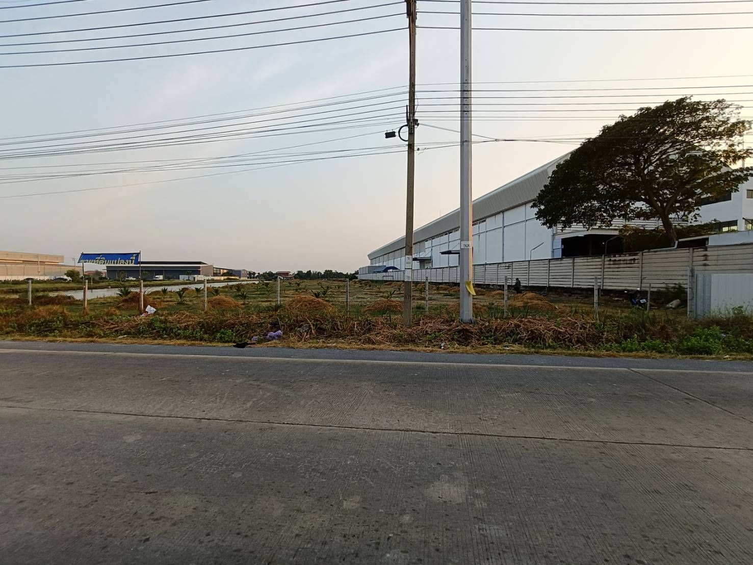 ขายที่ดิน 4 ไร่ ถมที่แล้ว 7-8 ปี