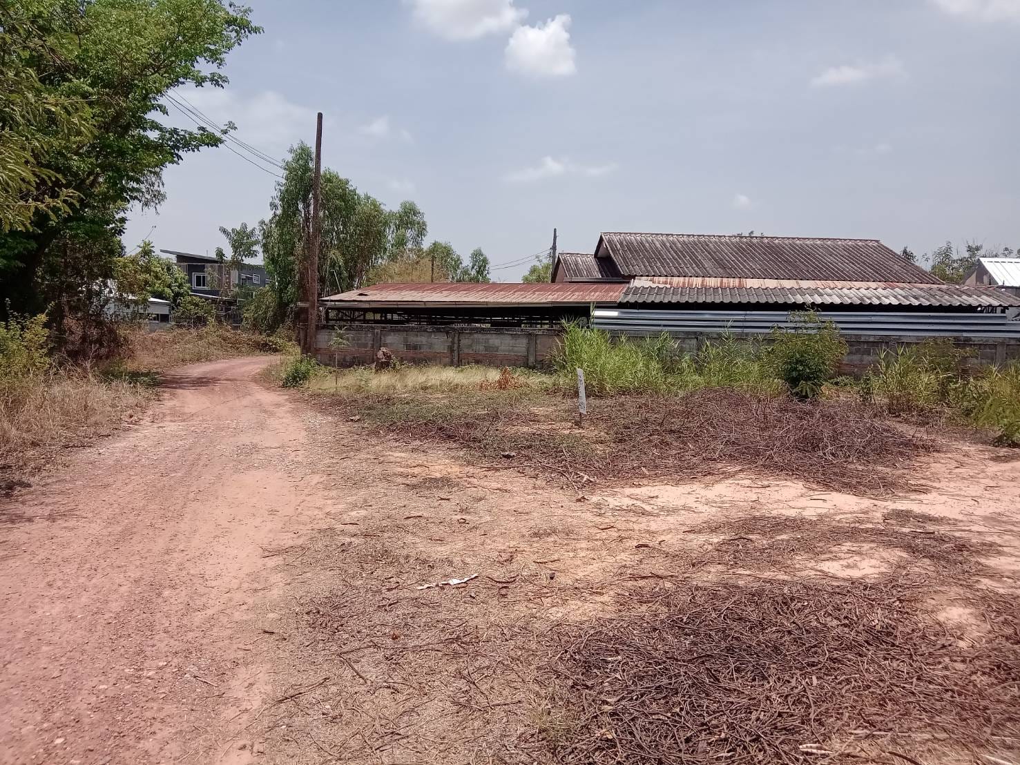 ขายที่ดิน ซอยพร้อมใจ ติด หมู่บ้านฟ้าใส
