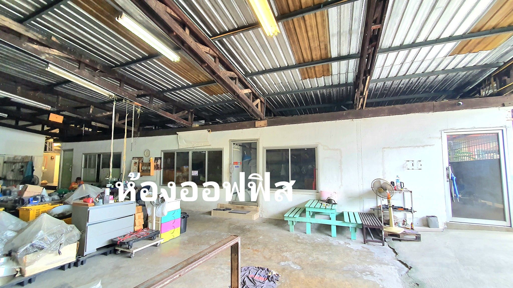 ขายโกดังกรุงเทพฯ บางกะปิ โกดังคลังสินค้า ในชุมชน ติดถนน หน้ากว้าง 