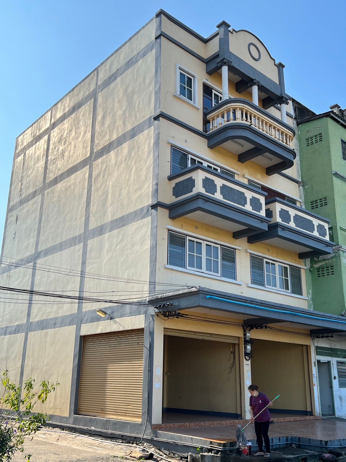 ขายที่ดินพร้อมอาคารพาณิชย์ สามพราน จ. นครปฐม พุทธมณฑลสาย 5