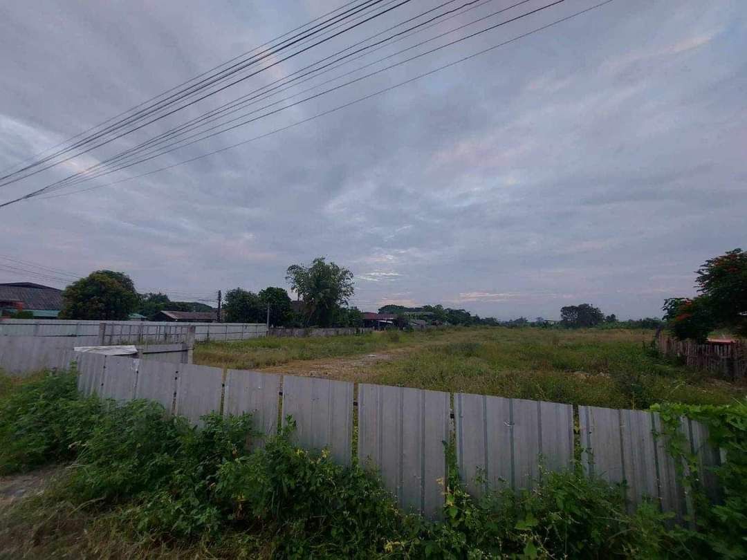 ขายที่ดินลำพูน ยกแปลง ติดถนนเรียบทางรถไฟ ลำพูน เชียงใหม่