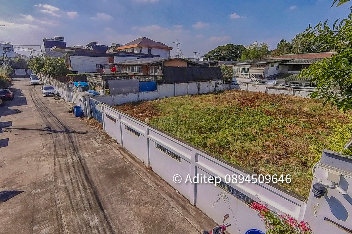 ขายด่วน! ที่ดินเปล่า 116 ตร.ว. ทำเลทอง พระราม 9 ซอย 49  เข้าซอยแค่ 650 เมตร ใกล้ถนนมอเตอร์เวย์ ที่ถมแล้ว เหมาะสร้างบ้านในฝัน หรือลงทุนสุดคุ้ม ในทำเลศักยภาพสูง