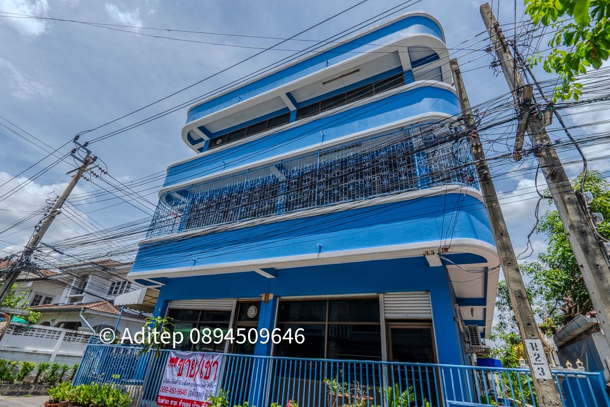ขายด่วน! ตึก 3 ชั้น 40 ตรว. แปลงหัวมุม ซ.วัดกู้ ปากเกร็ด ทำเลทอง เหมาะทำหอพัก ใกล้รถไฟฟ้าสายสีชมพู! ท่าน้ำปากเกร็ด 