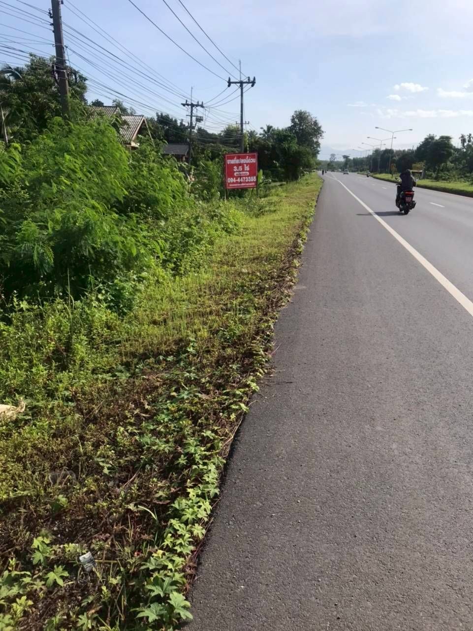 ขายที่ดินติดถนน4เลนส์(บนทางหลวงหมายเลข403)จุดเด่นหน้ากว้างติดถนนราว100เมตร ข้างติดคลอง มีบ่อปลา เหมาะทำธุรกิจ