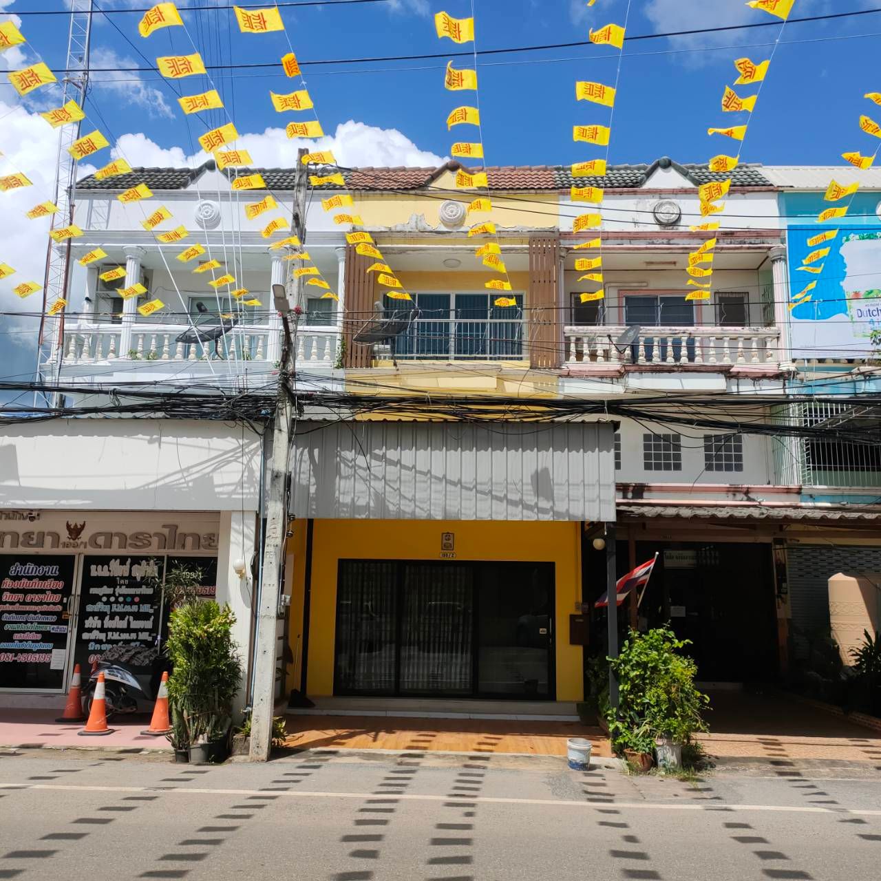 ขายบ้านทาวน์โฮมปราจีนบุรี อำเภอเมือง ทำเลดีกลางเมือง พร้อมเข้าอาศัยได้ทันที 