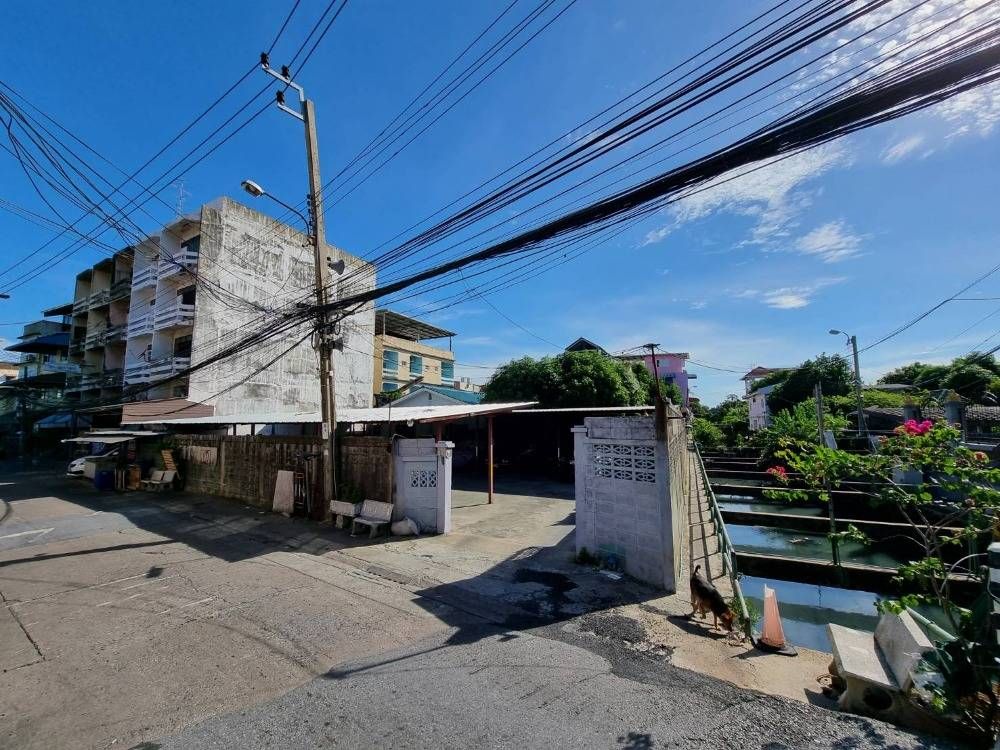 ขายที่ดินกรุงเทพ แปลงสวยใจกลางเมือง เหมาะลงทุนมาก บางกอกน้อย กทม. 0-1-89