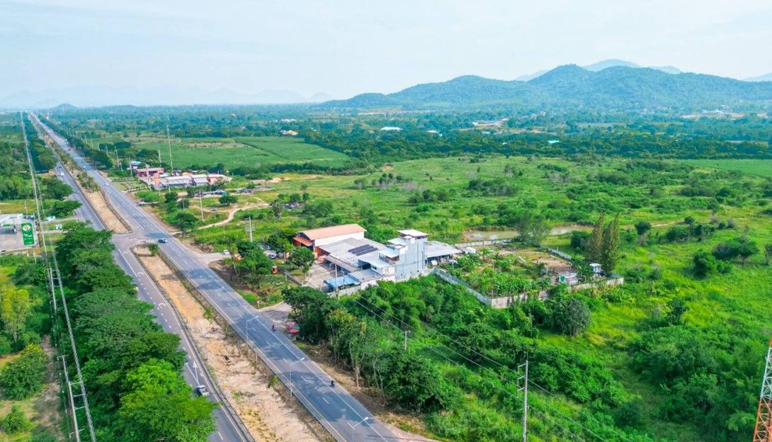 ที่ดินแปลงใหญ่ 84 ไร่ ติดถนนเพชรเกษมแนวใหม่ (บายพาส) หัวหิน