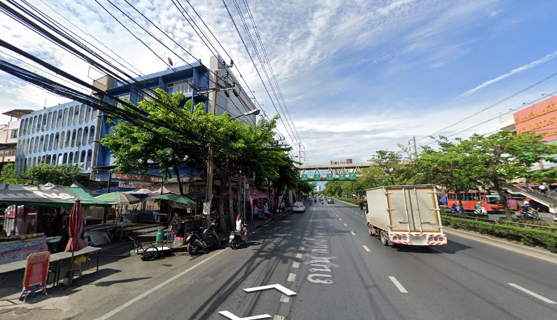 อาคารพร้อมที่ดิน เขตธนบุรี กรุงเทพฯ 0-1-57.8