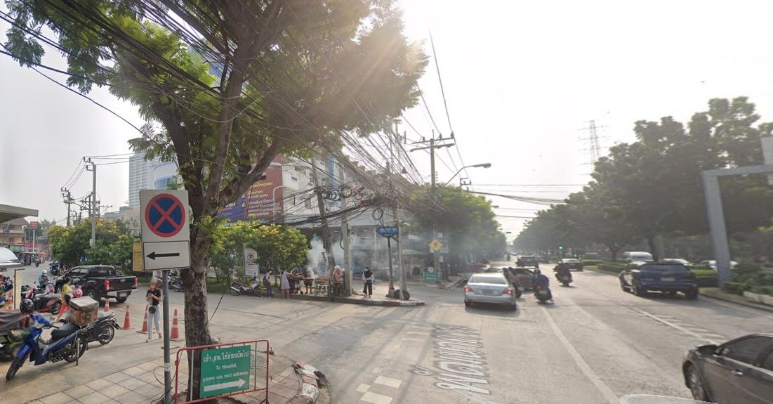  พื้นที่ทำเลทอง ห่างจากโรงพยาบาลวิภาราม ประมาณ 100 เมตรเท่านั้น เรียกได้ว่าเป็นศูนย์กลางความเจริญ