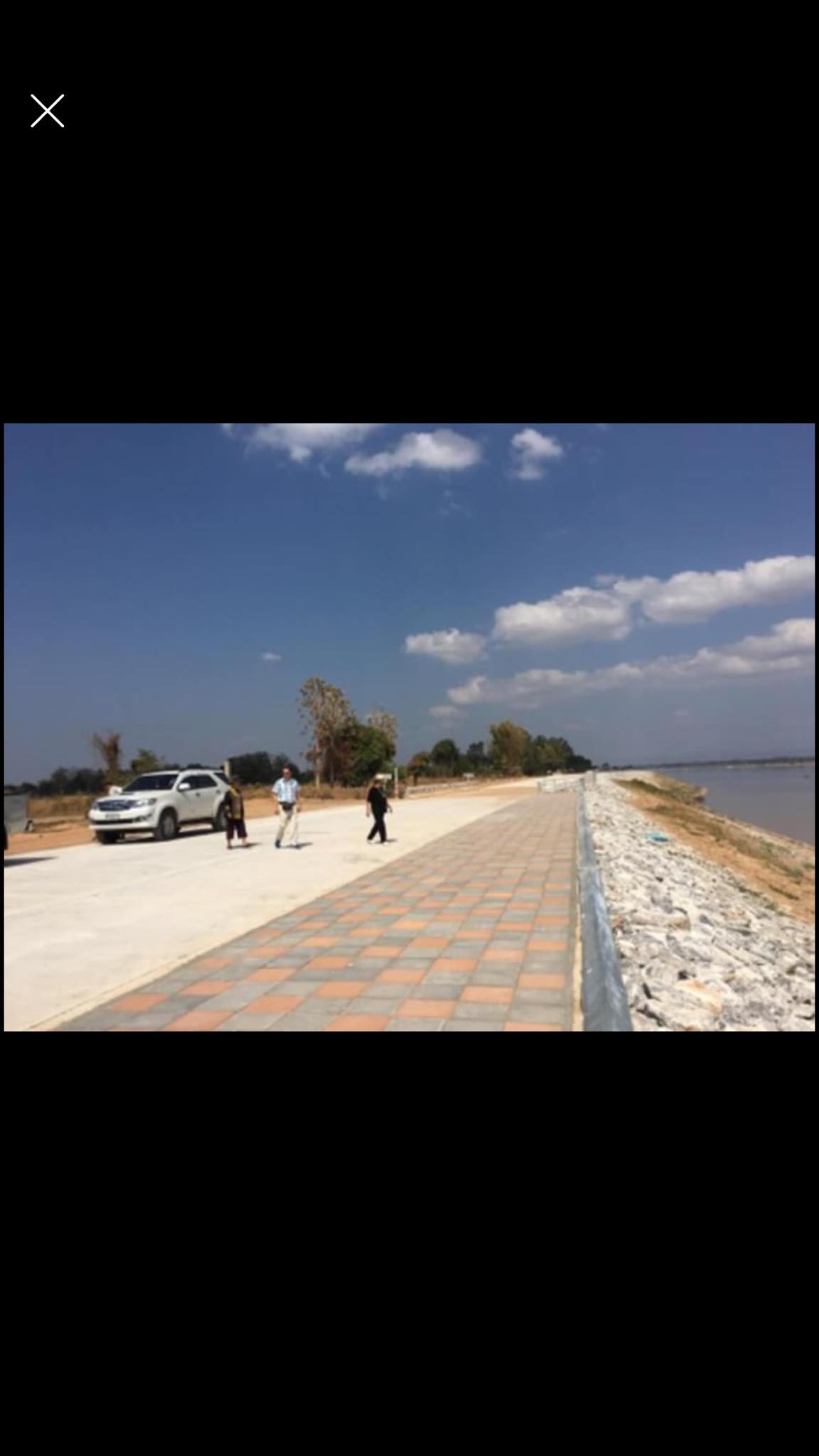 ที่ดินเปล่า ติดริมโขง นครพนม 17-3-37 ตร.ว.