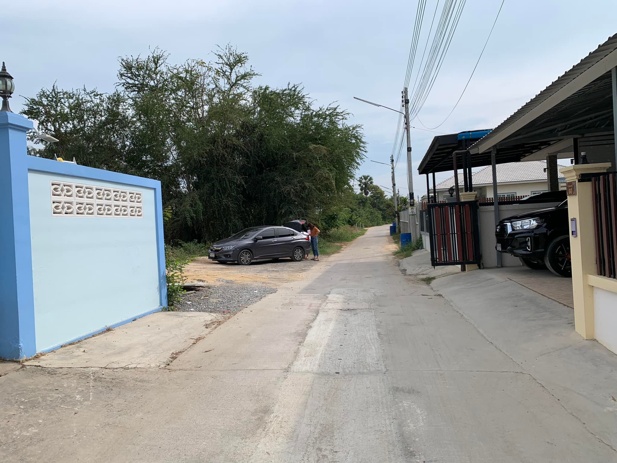 ที่ดินเหมาะแก่การปลูกที่พักอาศัย เพชรบุรี 93 ตร.ว
