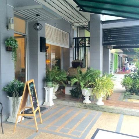 ห้องพัก อาคารพาณิชย์ ใกล้โรบินสัน นครศรีธรรมราช