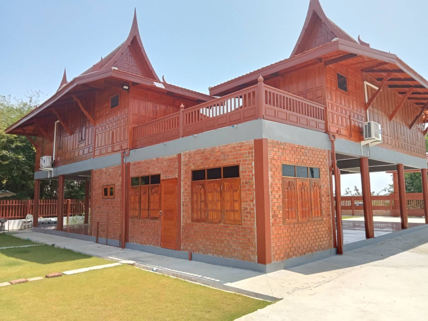 บ้านพร้อมที่ดิน ติดแม่น้ำเจ้าพระยาวิวดีมาก บางบาล อยุธยา