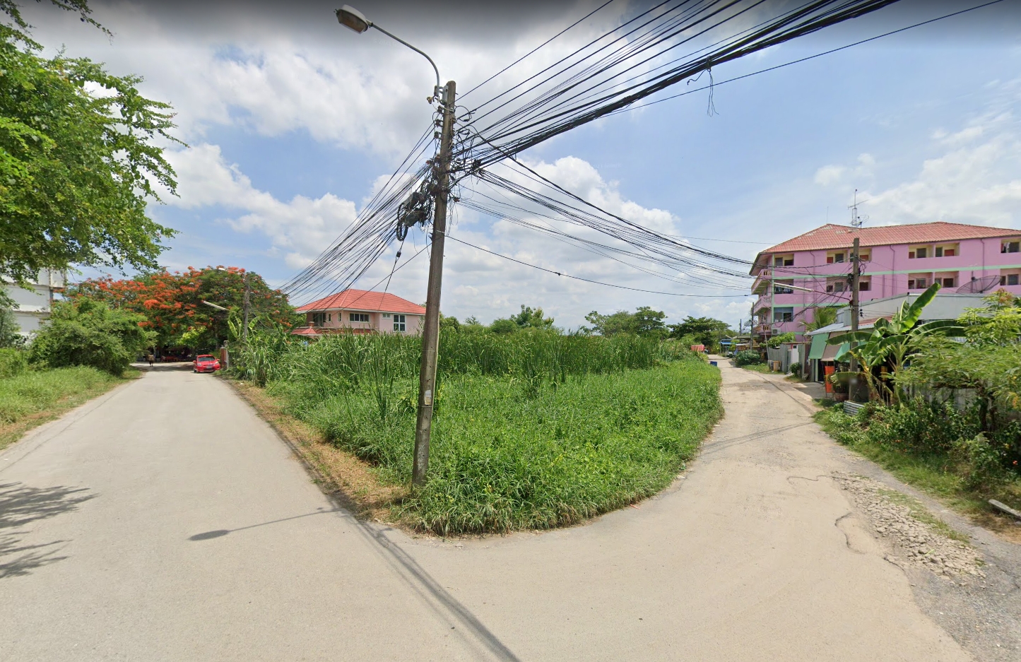 ที่ดินเปล่า อยู่ในซอยศุภาหาร 3 บางบอน เขตบางขุนเทียน 0-3-83 ตร.ว.