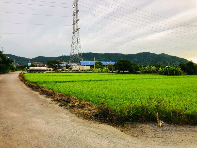 ขายที่ดินชลบุรี  วิวภูเขา ใกล้ตัวเมืองชลบุรี