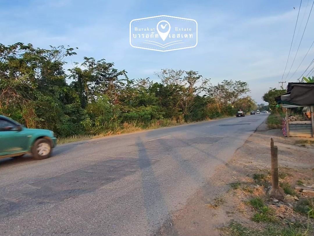 ติดถนนใหญ่  เนื้อที่ 4-1-78 ไร่ อำเภอบางน้ำเปรี้ยว จังหวัดฉะเชิงเทรา