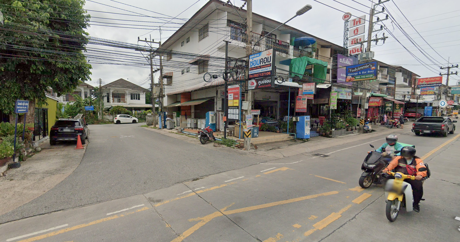 บ้าน2ชั้น 3 ห้องนอน ในหมู่บ้านฉัตรแก้ว ซอยเนินพลับหวาน