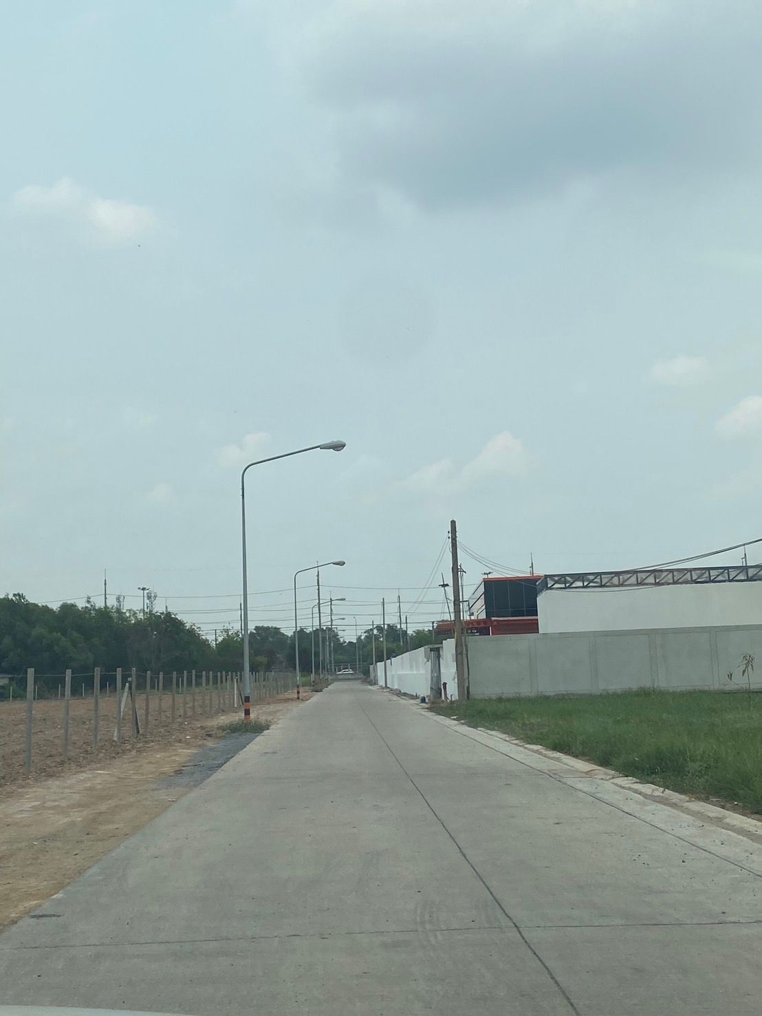 ขายที่ดินปทุมธานี ทำเลดี แปลงสวย ใกล้ดรีมเวิล์ ลำลูกกา 1-2-92