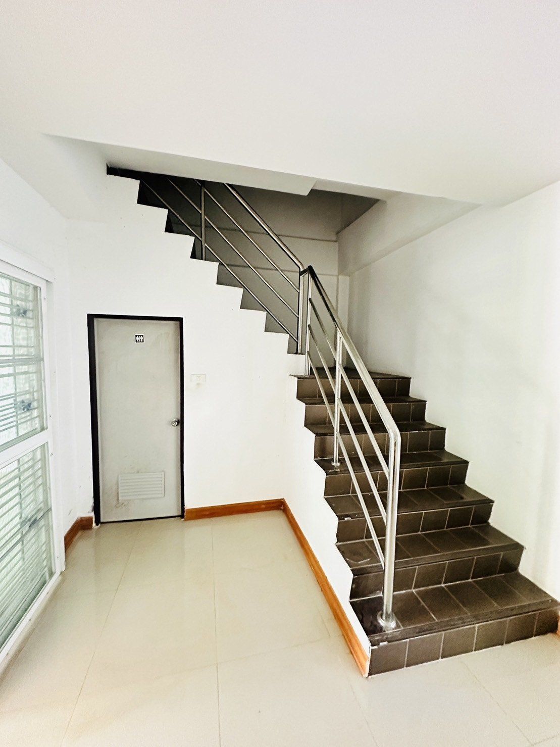 ขายทาวน์เฮ้าส์ บ้านฟ้าใส (เฟสพิเศษ)