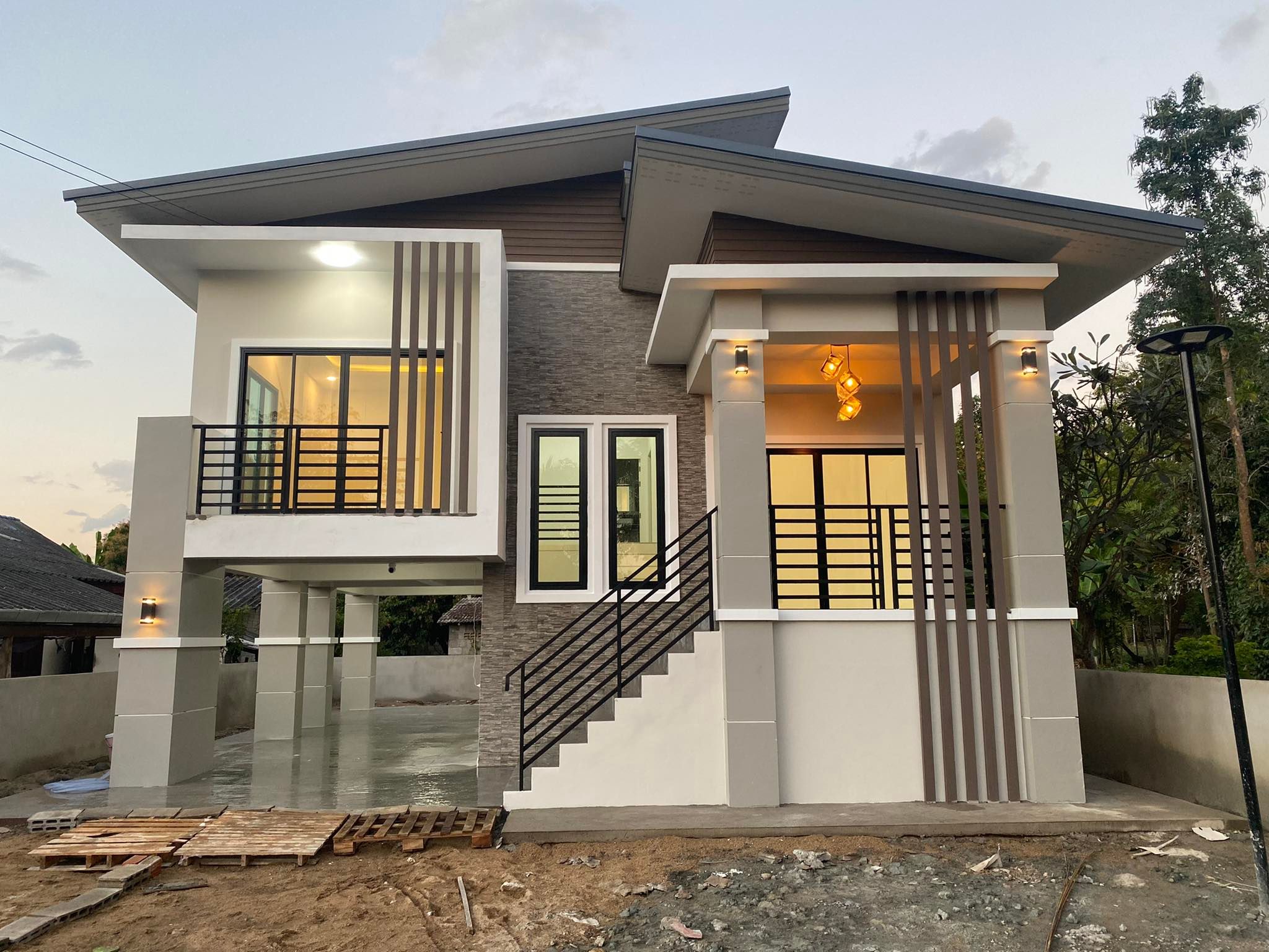 บ้านเดี่ยวทรงโมเดิร์น2ชั้น(บ้านสร้างใหม่)  สันป่าตอง เชียงใหม่