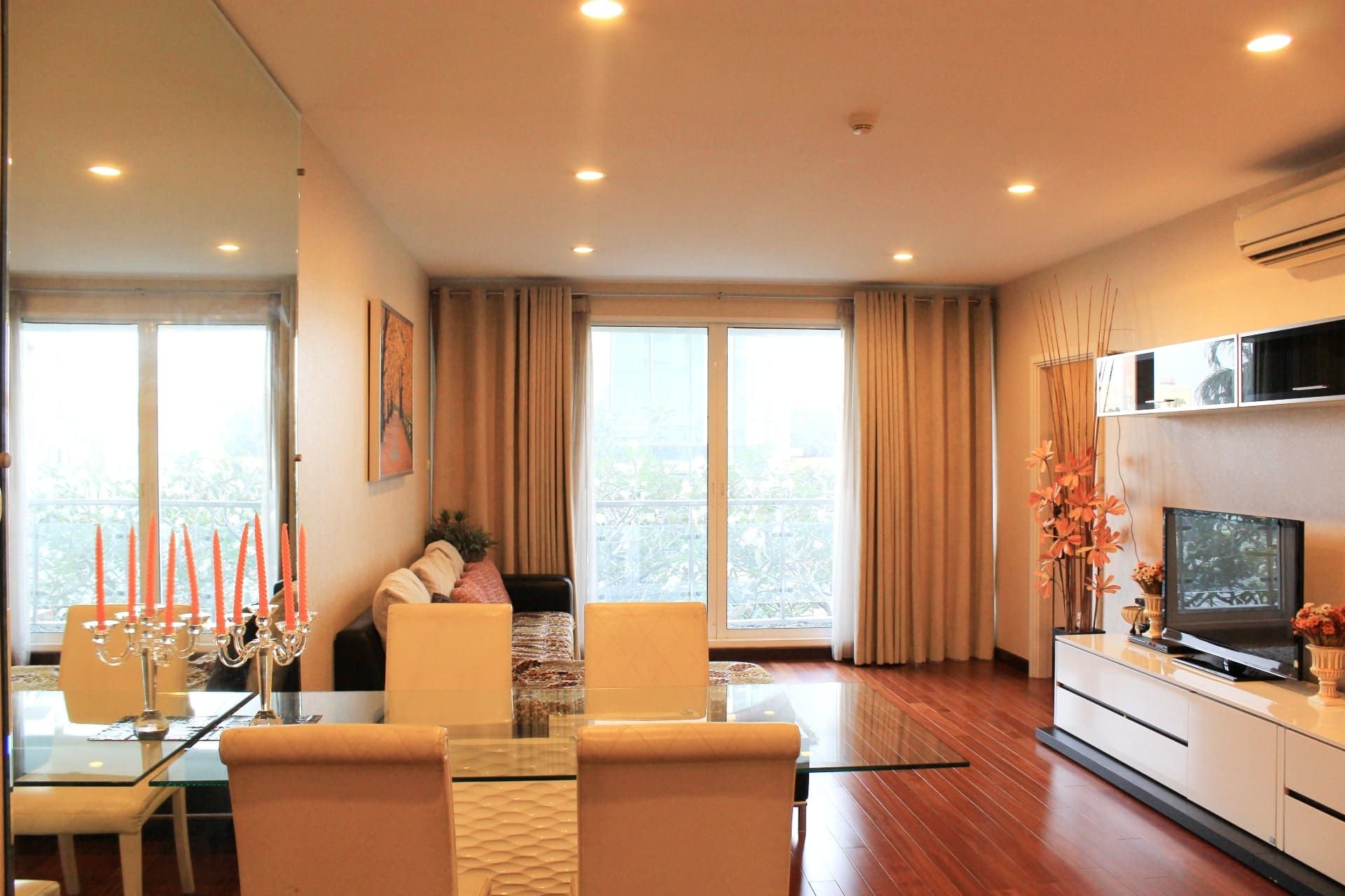 ขายด่วน คอนโดสวย ตกแต่งพร้อมเข้าอยู่ Urgent Sale: Beautiful Condo, Fully Furnished and Ready to Move In 紧急出售：美丽的公寓，全套家具，拎包入住