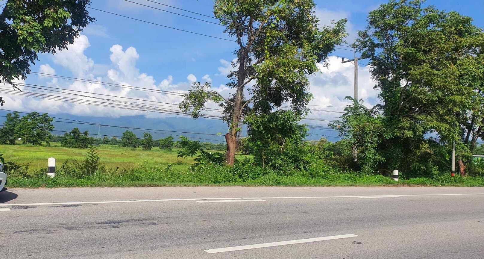 ที่ดินติดถนนพหลโยธิน ใกล้สี่แยกแม่สุก แม่ใจ พะเยา 11-1-66