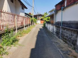 ที่ดินในตัวเมือง เหมาะแก่การปลูกบ้าน ลำพูน 46 ตรว.